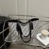 Bolsa de Mão de Luxo, Estilosa e Versátil para Mulheres 2025 Novo Estilo da Moda Celebridade da Internet Estilo Quente Bolsa de Ombro Bolsa Tote de Grande Capacidade