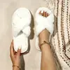 Pantuflas de estilo transfronterizo con diseño de tira cruzada, adecuadas para primavera y otoño, cómodas para uso en casa, de suela plana, felpa, a la moda, sencillas, de punta abierta, pantuflas de algodón peludo