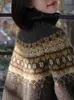 Suéter de Gola Alta Jacquard Fair Isle para Mulheres, Outono e Inverno Espessado Tricô de Alta Qualidade Cor Café, Estilo Preguiçoso Top Macio e Aconchegante