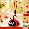 Llavero de peluche original de la serie de insectos con cordón, colgante para mochila, lindo juguete de muñeca, regalo, venta al por mayor