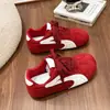 Sapatos de treino alemães retrô com cadarço e sola reta sapatos femininos pretos 2026 outono novo estilo sapatos casuais esportivos de sola macia sapatos únicos de nicho