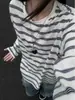 Camiseta listrada de gola redonda e manga longa, unissex, estilo outono, retrô americano, modelagem solta, casual, moderna e versátil
