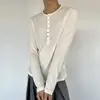Camiseta de Punto de Manga Larga con Cuello Henley y Botones de Concha Color Sólido, Nueva Colección Primavera/Verano 2026, Camiseta Base Fina de Tencel Estilo Perezoso