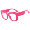 2024 Gafas lisas de montura cuadrada grande nuevas Gafas con montura europea y americana anti-luz azul Moda personalidad Montura de gafas de moda transfronteriza para mujer