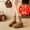 Primavera/Outono 2026 Novo Estilo Coreano Couro Fosco Velcro Bico Redondo Baixo Sapatilhas Retro Solado Macio Confortáveis Sapatilhas para Pessoa Preguiçosa
