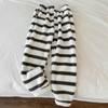 Outono e Inverno Novo Calça de Pijama Feminina de Lã Coral com Bolso Duplo Calça Listrada Calça para Usar no Inverno Espessura Quente