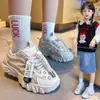 Tenis para Niñas 2025 Primavera Nuevo Estilo Cuero Impermeable Resistente al Desgaste Zapatos de Papá Niños Medianos y Grandes Exterior Suela Blanda Zapatos Casuales