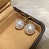 Brincos de Pérola com Laço e Agulha de Prata Galvanizada a Ouro Real, Modernos e Personalizados, Brincos Versáteis, Luxo Acessível e Brincos de Alta Qualidade