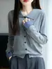 Cardigan de Tricô Fino com Gola Polo para Mulheres, Outono 2026, Versátil, Blusa Suéter em Blocos de Cor Xadrez
