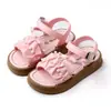 Sandálias Novas para Meninas 2026 Sapatos de Princesa Sola Macia Moda Versátil Estilo Escolar Verão Sandálias Romanas para Meninas Pequenas Atacado