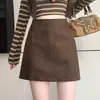 Foto real Otoño 2026 Bolso Nuevo Estarás Satisfecha con el Color Café Oscuro Falda Línea A para Mujer Cintura Alta Adelgazante Versátil Falda Corta