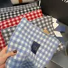 Bufanda para Mujer 2025 Nueva Moda de Invierno Gama Alta Azul Cuadros Pequeños 100% Lana Engrosada Cálida Bufanda de Pareja