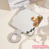 Espejo de Maquillaje Portátil Fresco Estilo Coreano con Diseño de Rosa, Espejo Portátil Tridimensional con Mango, Se Puede Colgar para Retoques en la Oficina