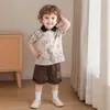 Conjunto de Ropa para Niño 2026 Nuevo Estilo Moda para Bebé Camisa Polo con Cuello Campana Graffiti Manga Corta Conjunto de Dos Piezas para Niño Pequeño Moderno