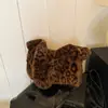 Bolso Peludo Súper Popular con Estampado de Leopardo de Gran Capacidad para Mujer, Nuevo Bolso de Hombro Cruzado Peludo de Moda Otoño e Invierno 2026