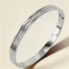 Pulsera de Acero Inoxidable para Niñas, Moda Transfronteriza de Alta Gama, Pulsera Versátil de Cielo Estrellado, Joyería de Acero de Titanio que No se Desvanece