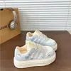 Tenis blancos para mujer, nuevo modelo primavera 2026, que aumentan la altura, de suela gruesa, versátiles, casuales y resistentes al desgaste para estudiantes