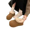 Pantuflas Peludas de Suela Gruesa para Aumentar la Altura para Uso Exterior de Mujer Nuevo Estilo Otoño e Invierno 2025 Botas de Nieve con Forro de Felpa Pantuflas de Algodón Birkenstock Puntera Perezosa