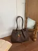 Bolsa grande casual com padrão trançado de comércio exterior para mulheres, nova moda super popular bolsa tote, bolsa de ombro retrô de grande capacidade para o dia a dia