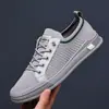 Zapatos Blancos para Hombre, Malla Versátil, Boca Baja, Zapatos Transpirables Tejidos Fly, Zapatos Casuales de Suela Suave a la Moda, Zapatos para Hombre, Cómodos y Versátiles
