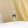 Colar Feminino H Oco Banhado a Ouro Genuíno Estilo Novo Transfronteiriço Design de Nicho Versátil Joia de Corrente para Clavícula de Luxo Leve