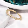 Conjunto de Quatro Peças de Anéis Lisos Multicamadas de Ouro Ultra Finos para Mulheres, Estilo de Luxo de Nicho, Anéis Elegantes e de Alto Padrão para o Dedo Indicador