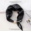Collar de Perlas de Anacardo de Gama Alta Bufanda de Seda para Mujer Bufanda Delgada de Primavera y Verano Hebilla Magnética Cadena para Clavícula Bufanda Cuadrada Pequeña Nueva Versátil