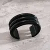 Pulseira aberta redonda de resina multicamadas europeia e americana, simples e moderna para primavera e verão, adequada para o dia a dia, joia feminina de nicho de alta qualidade