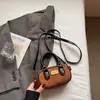 Bolso Pequeño Retro Esmerilado para Mujer 2025 Nuevo Bolso Boston de Invierno para Viajes Cotidianos Bolso Elegante de Hombro Cruzado
