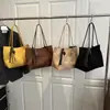 2025 Bolso Nuevo Tipo Cubo para Mujer Moda Bolso de Hombro para Viajes Cotidianos Gran Capacidad Bolso de Mano Nicho Gamuza Terciopelo Bolso para Suegra