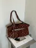 Bolso de mano, bolso de hombro, bolso de axila para mujer, moda nueva, gran capacidad, plisado relajado, lunares, 2026, fresco y elegante