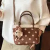 Bolso de gamuza para mujer 2026 nuevo otoño vintage bolso de mano para el día a día con un toque de alta gama, bolso tipo cubo de un solo hombro cruzado
