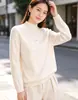 Camiseta base de punto de tres hilos de terciopelo Andy con cuello semi-alto y pedrería resistente para mujer, nuevo top de otoño e invierno, suéter grueso de otoño e invierno