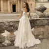 Vestido de Casamento de Renda Estilo Europeu e Americano com Decote em V, Mangas Curtas, Corte A, Cauda Longa, Vestido Principal para Sessões de Fotos ao Ar Livre, Vestido de Noiva para Mulheres