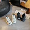 Zapatos Infantiles para Niñas 2026 Nuevo Modelo de Primavera Zapatillas de Princesa Moda Ligeras Zapatos Tipo Papá para Niñas Zapatillas de Correr para Niños Mayores