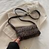Bolsa Pequena Estampa de Leopardo Outono e Inverno 2024 Nova Entrada Luxo Moda Bolsa de Palha Textura Nicho Transversal Mini Bolsa Quadrada