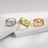 Versión Más Vendida del Anillo Meijia de Tres Filas Completamente Incrustado con Circonita de Diamante para Mujer, Lujo Ligero Nicho Diseño de Alta Gama Anillo de Pareja Anillo Pulsera