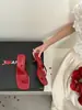Primeiro Encontro do Verão Preguiçoso: Sandálias Femininas 2026 Novo Estilo Solado Macio Resort Casuais Bico Quadrado Estampa de Leopardo Chinelo Salto Alto