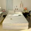 2026 Novo Estilo Algodão Fofo Nuvem Kapok Gaze Enrugada Lençol de Cama de Solteiro Peça Única Estudante Cama Refrescante de Verão Lençol de Cama