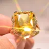 Chenrui Deseo Suministro Transfronterizo Exagerado Anillo Cuadrado con Incrustaciones Color Champaña Joyería Bicolor Chapada en Oro Europea y Americana para Mujeres