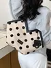 Bolso de mano casual de gran capacidad para mujer, nuevo bolso de hombro de lunares moda 2026, bolso tote versátil con bloques de color para el día a día