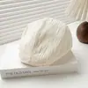 Gorra Plisada Blanca Estilo Retro Japonés para Mujer, Nuevo Estilo Primavera y Verano, Boina Adelgazante, Versátil Gorra de Periodista