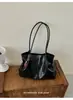 Bolso retro de alta gama para mujer, tendencia otoño/invierno 2026, bolso de hombro versátil con tacto lujoso, bolso tote de gran capacidad