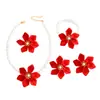 Conjunto de Pendientes, Pulsera y Collar de Flores Rojas de Moda y Exagerados con una Cadena de Perlas Única y Elegante y Anillo de Flor para Mujer