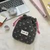 61262 Bolsa de Almacenamiento Suave de Terciopelo de Invierno con Forma de Corazón Pequeño Bolsa para Guardar Cosméticos de Estudiante Empaque de Productos para el Cuidado de la Piel para Viajes