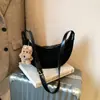 Bolso Casual Simple de Nicho para Viajero Mujer 2025 Nuevo Otoño e Invierno Versátil Bolso Cruzado Bolso de Dumpling Retro de Gamuza