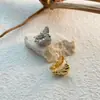 Moda Coreana Latón Chapado en Oro Real Personalidad Nicho Retro Estilo Ins Bolsa de Cuerno Aretes Elegantes Versátiles Pendientes