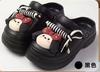 Novas Sandálias Infantis Fofas para Meninas Sapatos de Verão com Furos para Crianças Grandes Solado Macio Banho Respirável Sandálias de Interior para Meninas