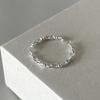 Anillo liso al por mayor en vivo anillo de flor crema nicho para mujer retro de alta gama accesorios de lujo ligero anillo ajustable de apertura
