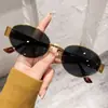 Óculos de Sol Novo Estilo com Borda Dourada Estilo Old Money Arco do Triunfo para Mulheres, Texturizados, Proteção UV, Proteção Solar, Fazem o Rosto Parecer Menor